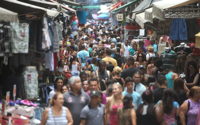 Dia dos Pais deve movimentar R$ 7,7 bilhões nos setores de comércio e serviços