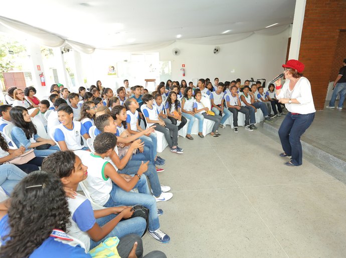 Cidadania e Justiça na Escola leva dia especial a crianças do Barro Duro