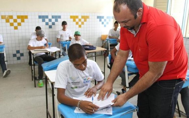 Educação abre vagas para professores no Pronatec