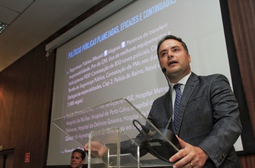 Renan Filho detalha investimentos em AL em evento sobre competitividade