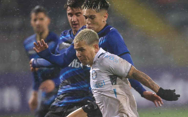 Grêmio vence Huachipato com gol de Diego Costa e garante a classificação na Libertadores