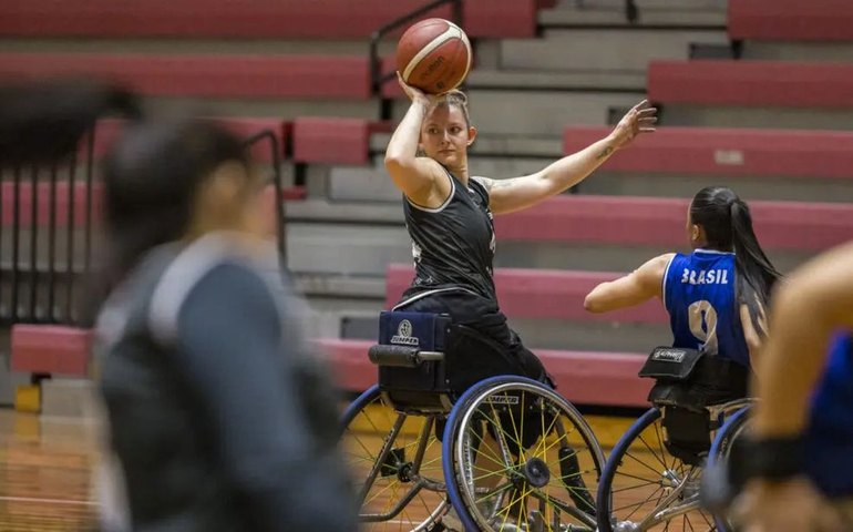 Brasil fecha Sul-Americano de basquete em cadeira de rodas com prata