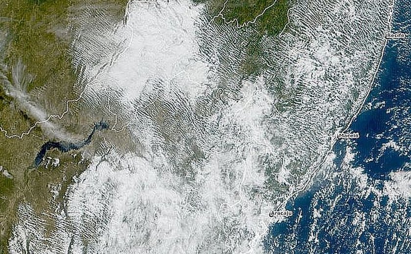 Previsão de chuva, raios e alagamentos no fim de semana