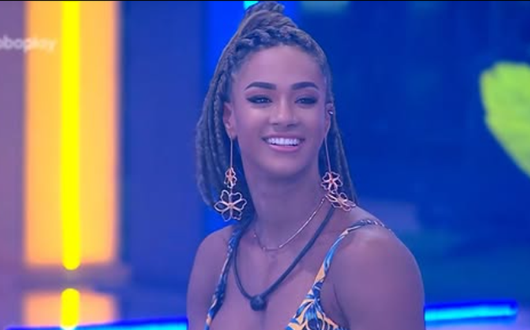 Irmã de Aline comenta beijo em Thamiris no BBB 25: 'Não seria bom shippar'