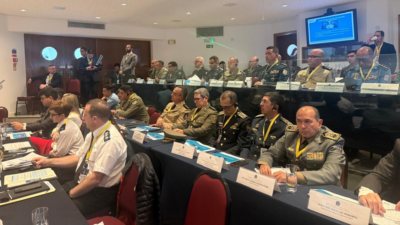 Comandante-geral da PM-AL participa de fórum internacional sobre câmeras corporais em Brasília