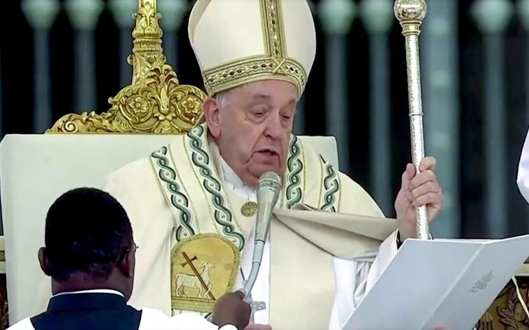 Papa está sem febre e em condição clínica estável