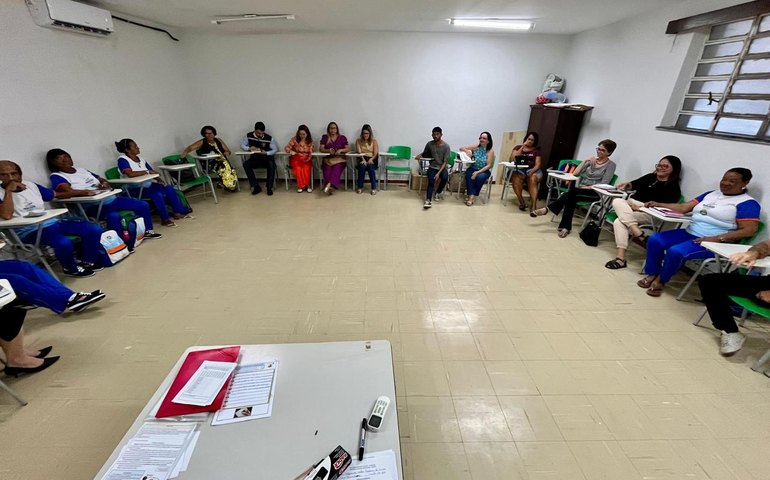 MPAL e MPF visitam primeira turma EJAI Diversidade de Maceió (AL)