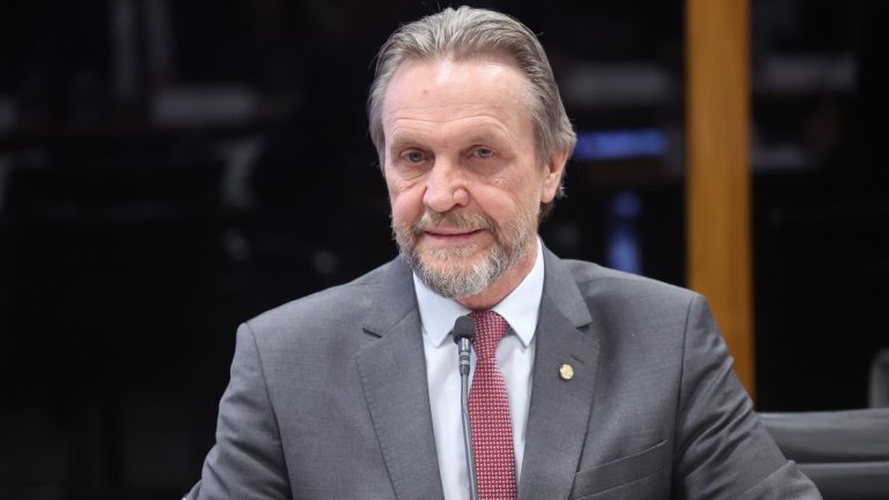 Líder do PT defende votação de aumento do faturamento do MEI nesta semana