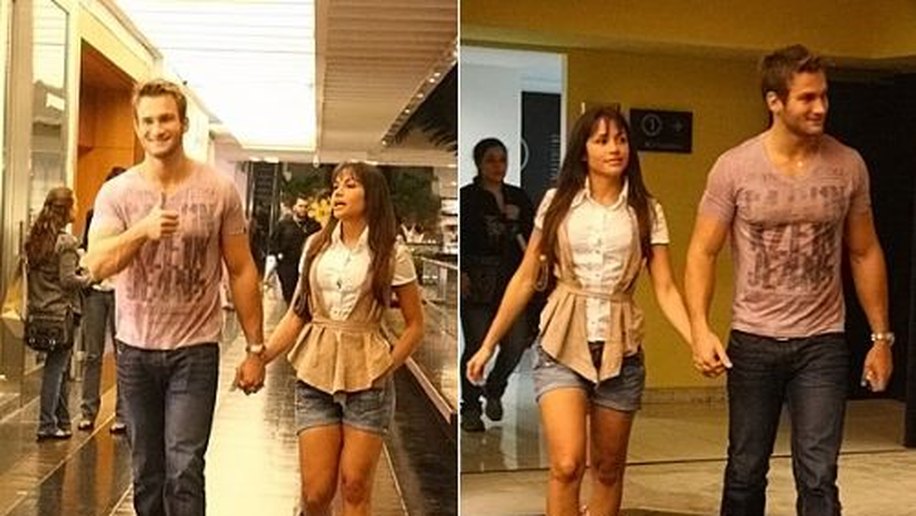 Ex-BBBs Maria e Wesley vão ao cinema no Rio