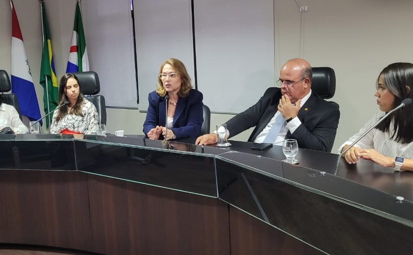 TRE, TJ e shoppings de Alagoas dialogam sobre  combate à violência contra a mulher