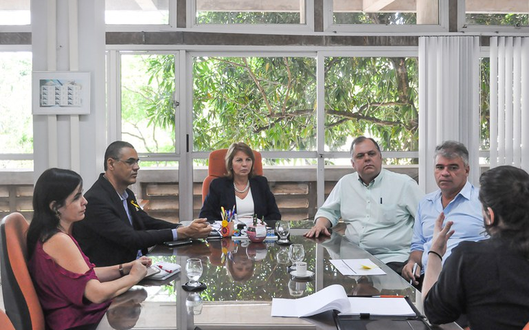 Reunião debate implantação de mais cursos na Ufal de Viçosa