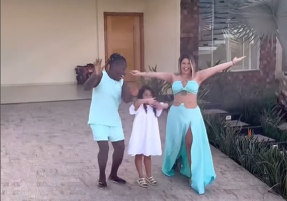 Neném, da dupla com Pepê, faz tour por nova casa com área gourmet, piscina e suíte master