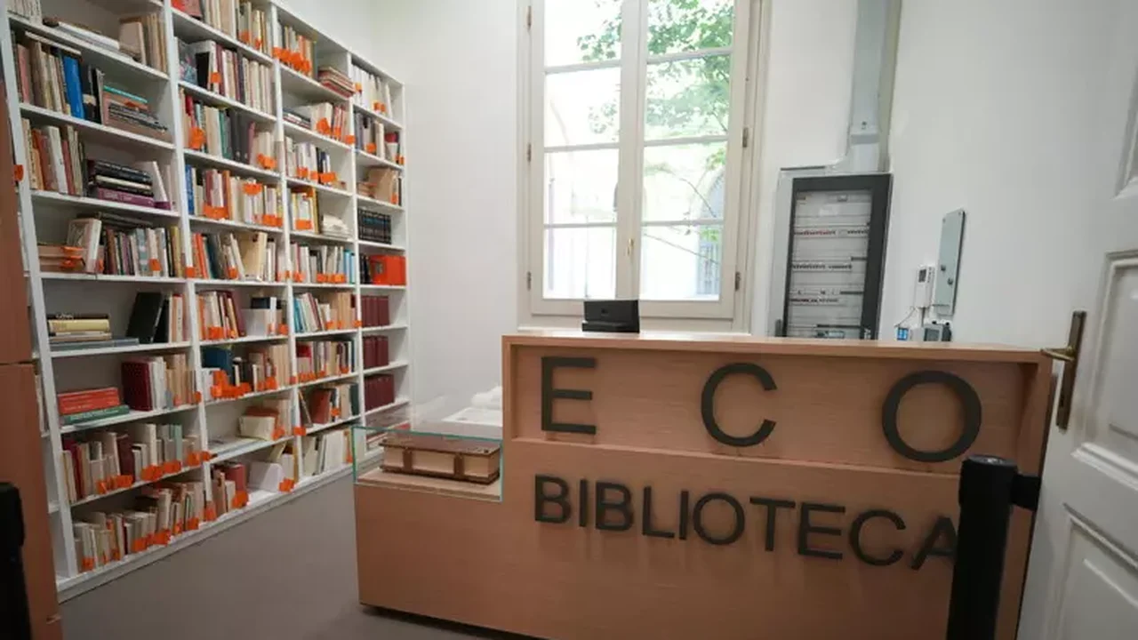 Bolonha abre biblioteca com 32 mil livros da coleção de Umberto Eco