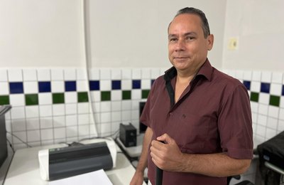 Braille: professor ressalta importância da escrita tátil para pessoas com deficiência visual