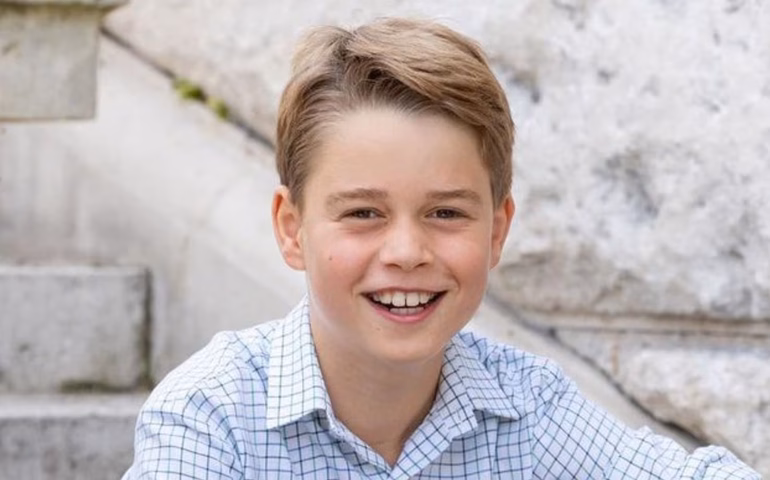 Kate Middleton divulga foto de príncipe George para marcar aniversário de 11 anos