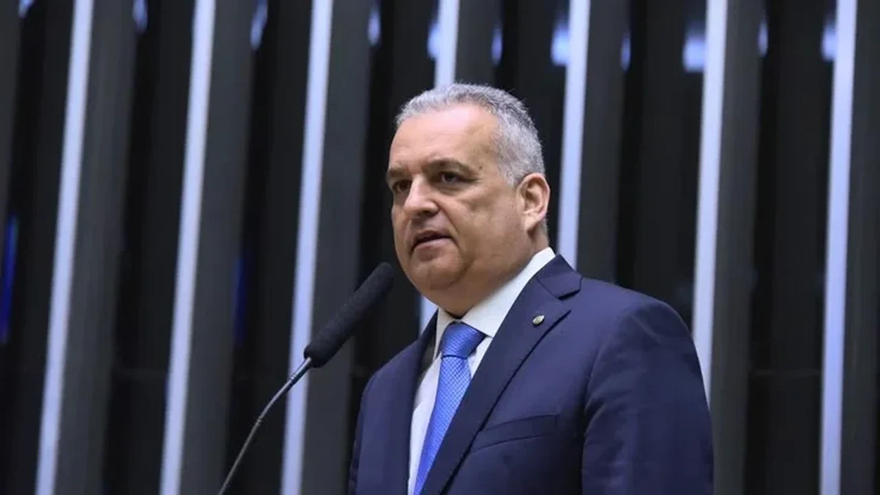 Combate ao feminicídio: Alfredo Gaspar apresenta projeto de Lei para endurecer penas e fortalecer proteção às mulheres