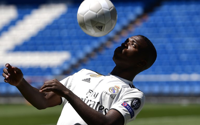 Árbitro muda súmula e confirma 1º gol de Vinicius Junior pelo Real Madrid