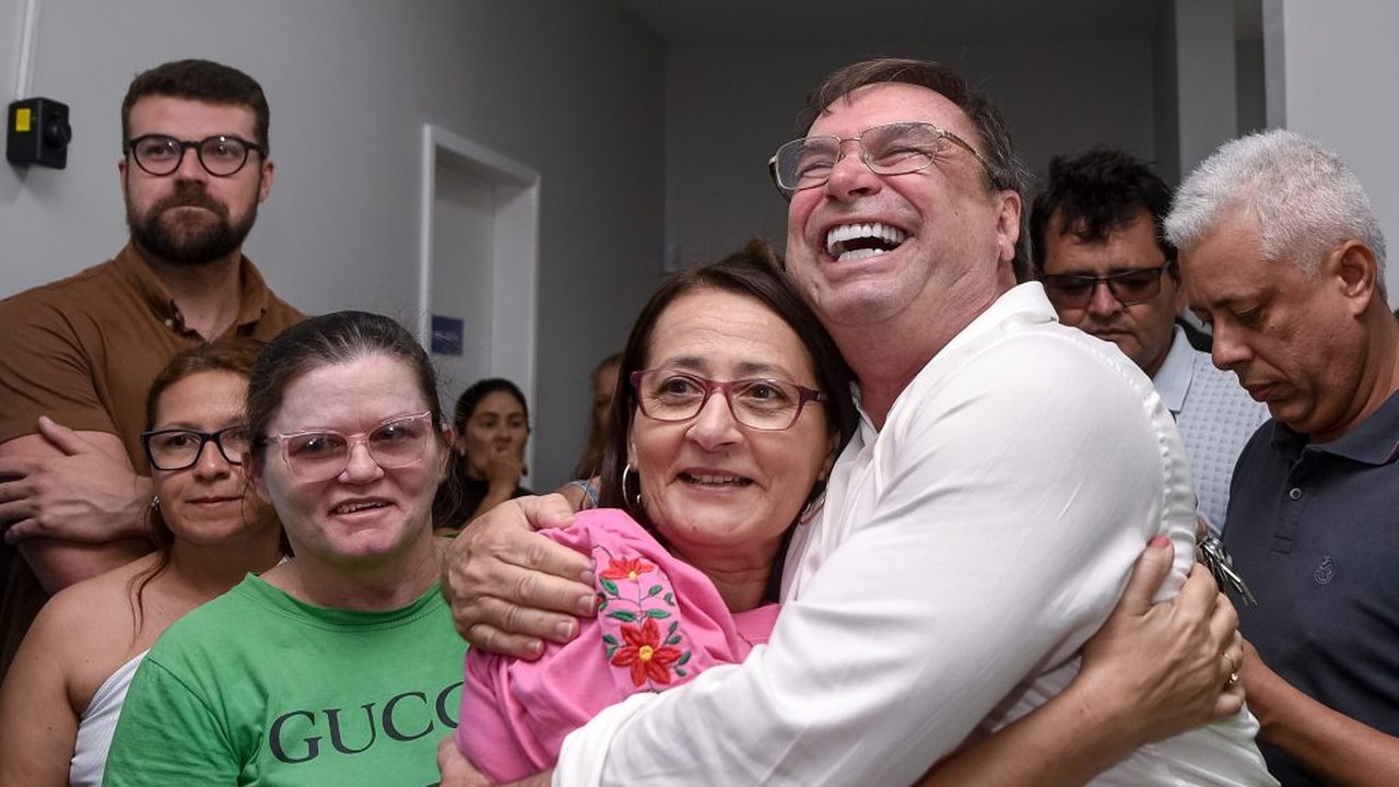 Prefeito Luciano Barbosa se emociona ao realizar sonho da Baixa Grande com novo centro de saúde