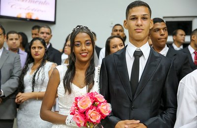 Casamentos coletivos da Justiça Itinerante beneficiaram mais de 2 mil pessoas em 2021