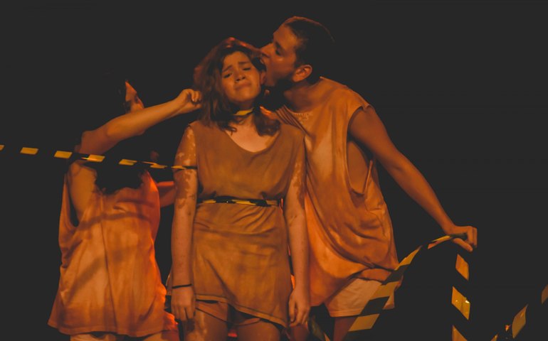 Quinta no Arena apresenta peça teatral  Geni Não Recomendada