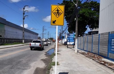 Prefeitura de Maceió conclui sinalização no Distrito Industrial