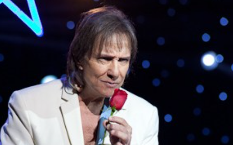 Shows de Roberto Carlos na Brava Arena Jockey são adiados devido ao mau tempo