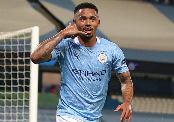Gabriel Jesus brilha como &#8216;garçom&#8217; em goleada do Manchester City sobre Norwich