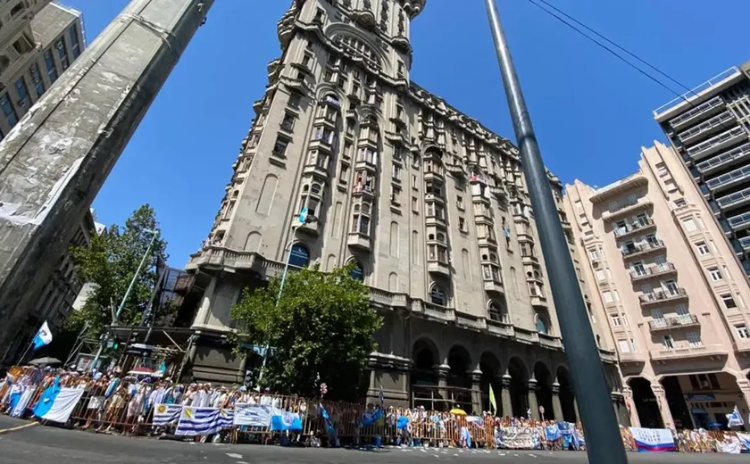 Uruguai vai às urnas com indecisão entre manter Partido Nacional ou dar chance à esquerda