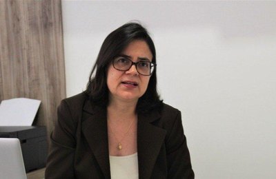 "Saída de Luciano Barbosa do Palácio empobrece Arapiraca", afirma Gilvânia Barros