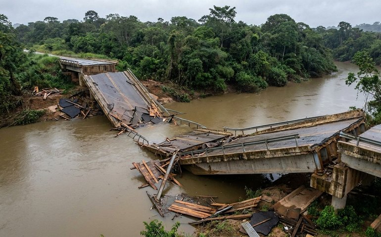 Construtora diz ter recomendado interdição de ponte no Acre um dia antes da queda