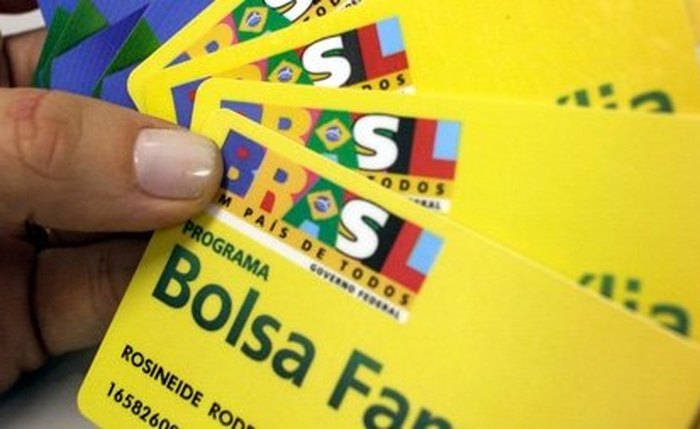 Dupla é presa em flagrante com 11 cartões do Bolsa Família em Coruripe