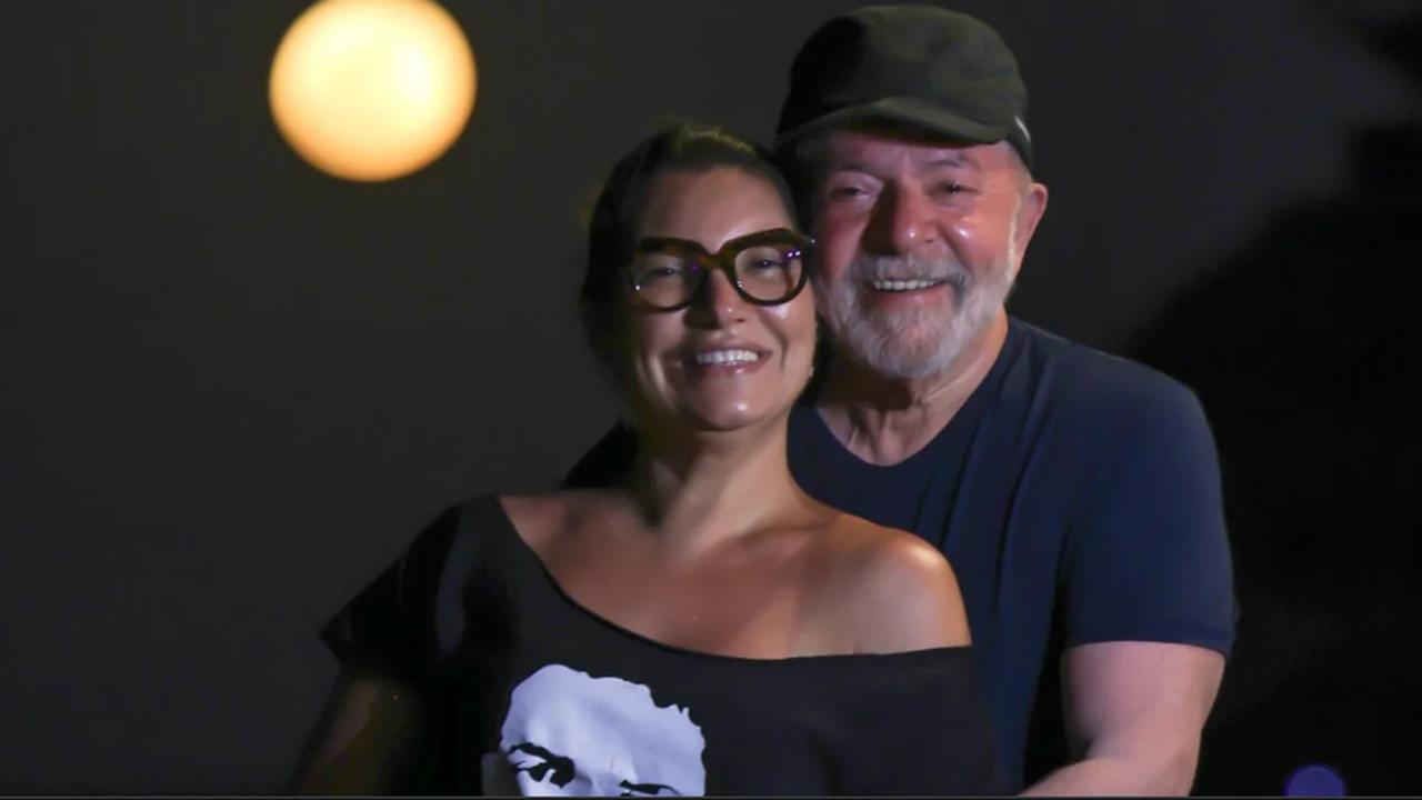 Lula e Janja se casam em São Paulo; socióloga ganha espaço na pré-campanha