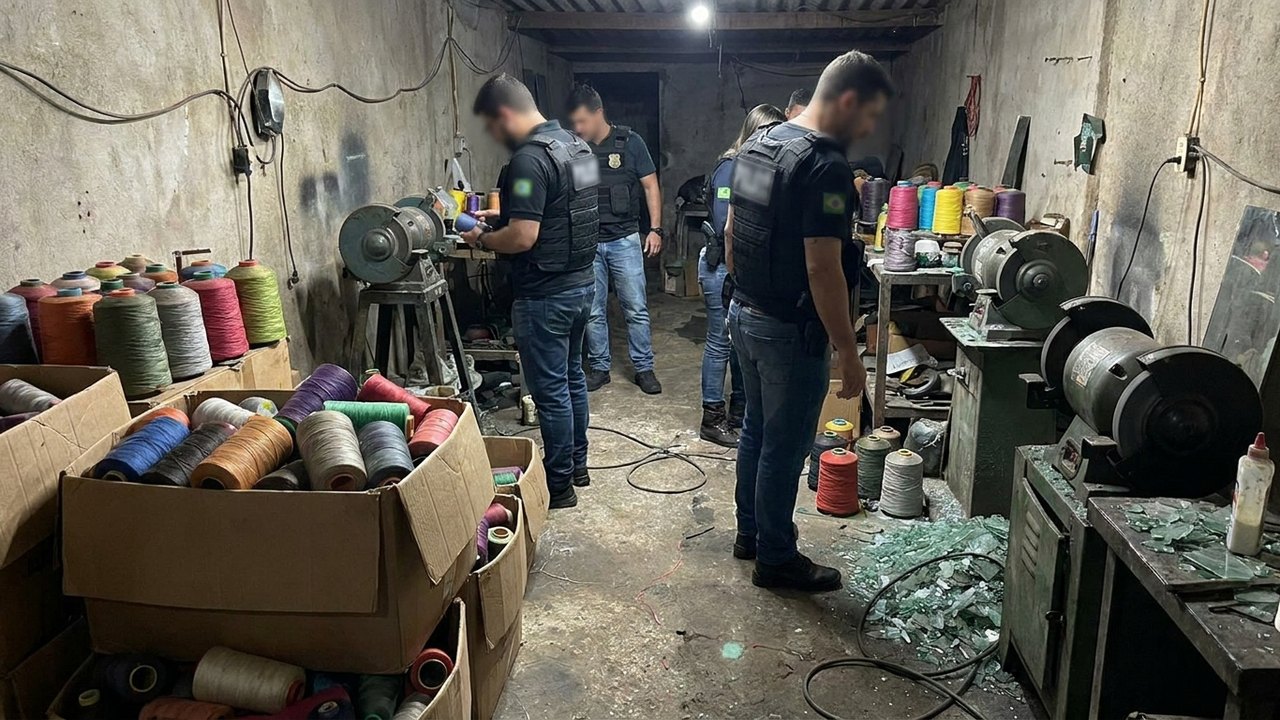 Polícia estoura fábrica clandestina de linha chilena e prende cinco