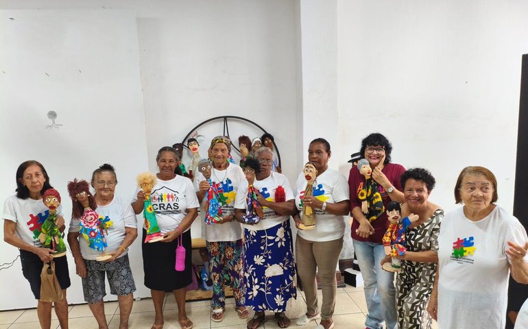 Idosas do Serviço de Convivência participam de evento na Biblioteca Graciliano Ramos