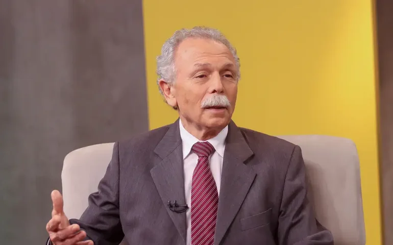 Ex-diretor do Inpe demitido por Bolsonaro assume vaga de Boulos na Câmara