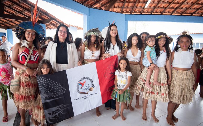 O Elo Feminino da Educação: mulheres transformam a rede estadual com empatia e acolhimento