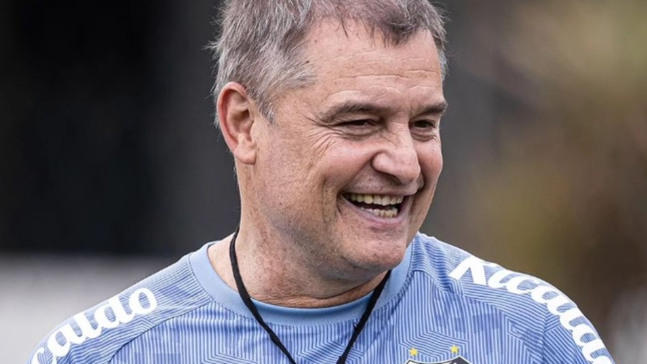 Aguirre não se assusta com pressão no Santos: 'Estou acostumado a dirigir times grandes'