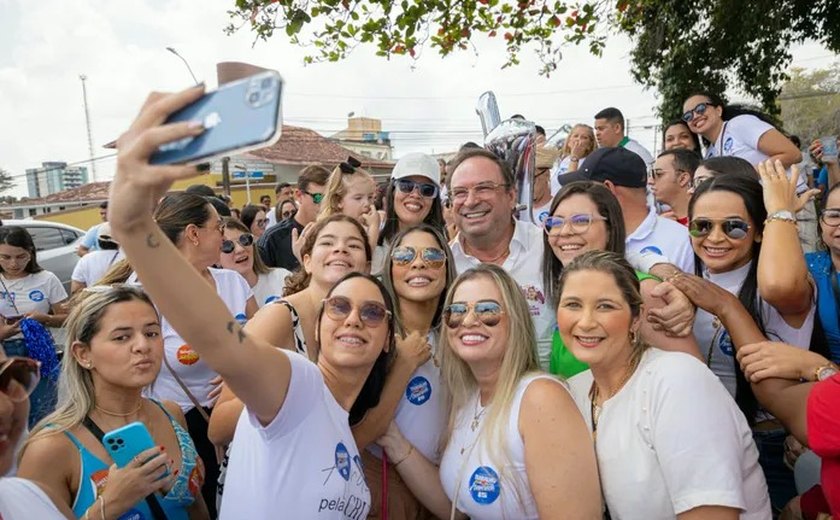 Luciano Barbosa realiza novo adesivaço nos quatro cantos de Arapiraca neste sábado (31)