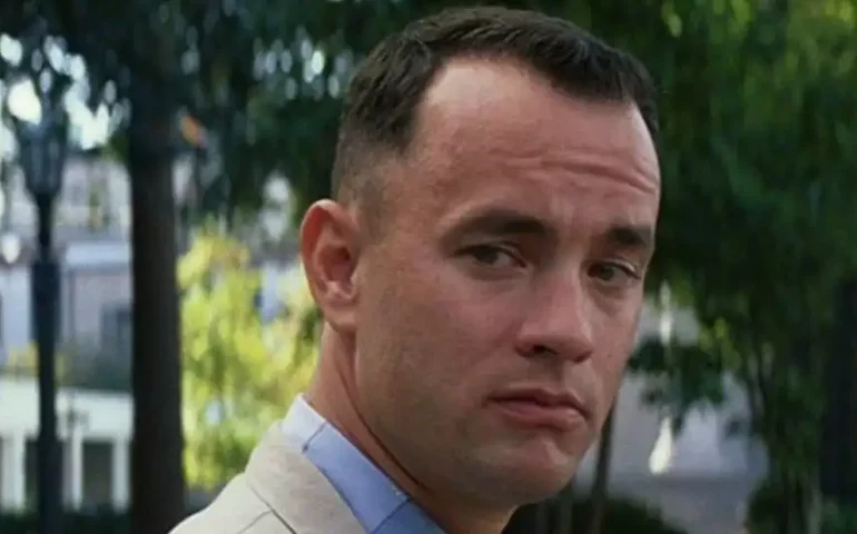 Filme comovente com Tom Hanks que passeia pela história americana será exibido na Globo