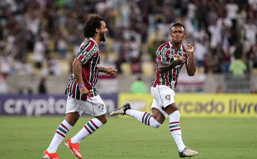 Fluminense suporta pressão, vence Colo-Colo e fica perto da vaga nas oitavas da Libertadores
