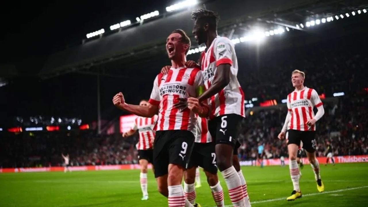 PSV vence Arsenal e deixa aberta disputa por vaga às oitavas da Liga Europa