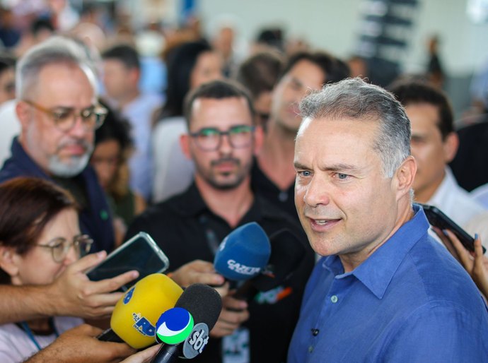 “Quem é neutro é shampoo”, diz Renan Filho ao reafirmar apoio a Lula, em Arapiraca