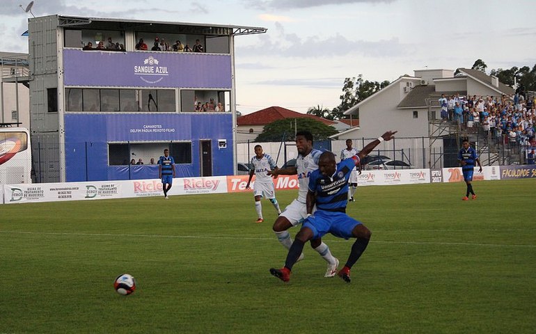 Rentería crê em recuperação do Atlético Tubarão