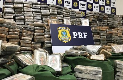 PRF apreende em Alagoas, carga com cocaína avaliada em R$ 60 milhões