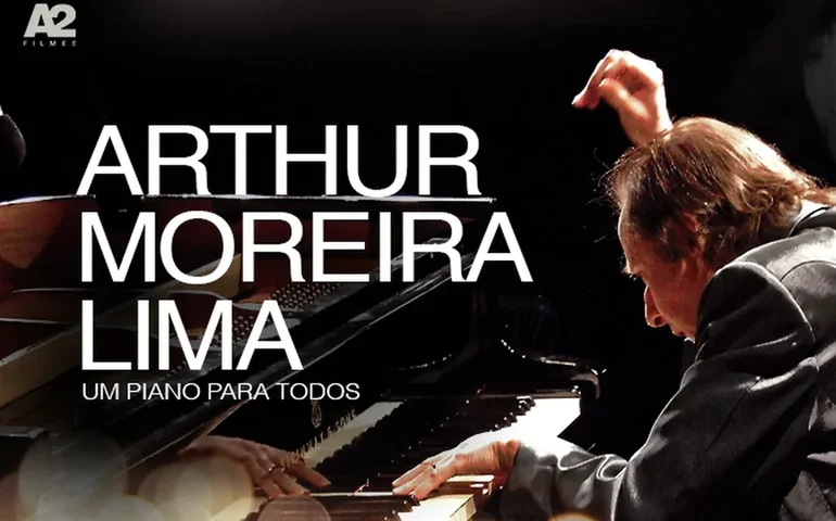 Ao piano, Moreira Lima parava o tempo, unindo furor e delicadeza