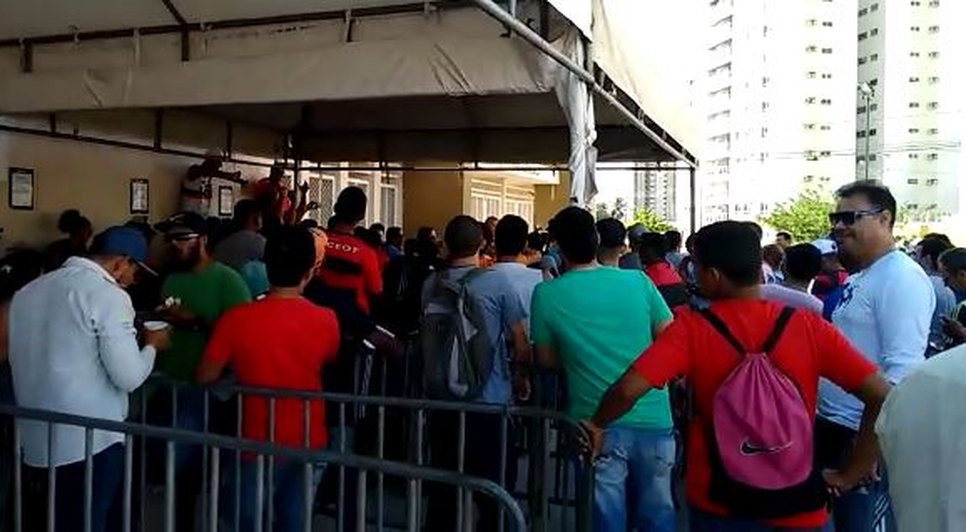 fila ingressos
