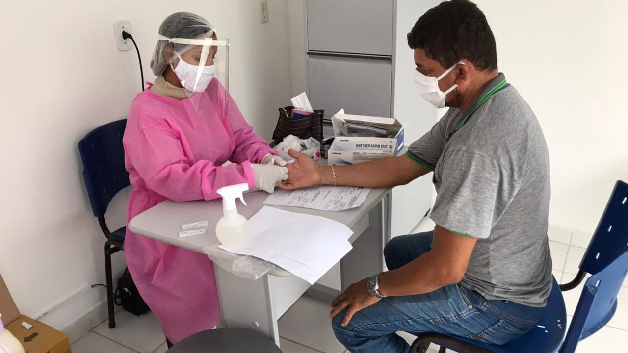 Saúde de Branquinha realiza mutirão de testes rápidos para a Covid-19 em profissionais