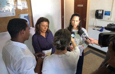 Moradores do bairro do Pinheiro entregam requerimento no MPF/AL