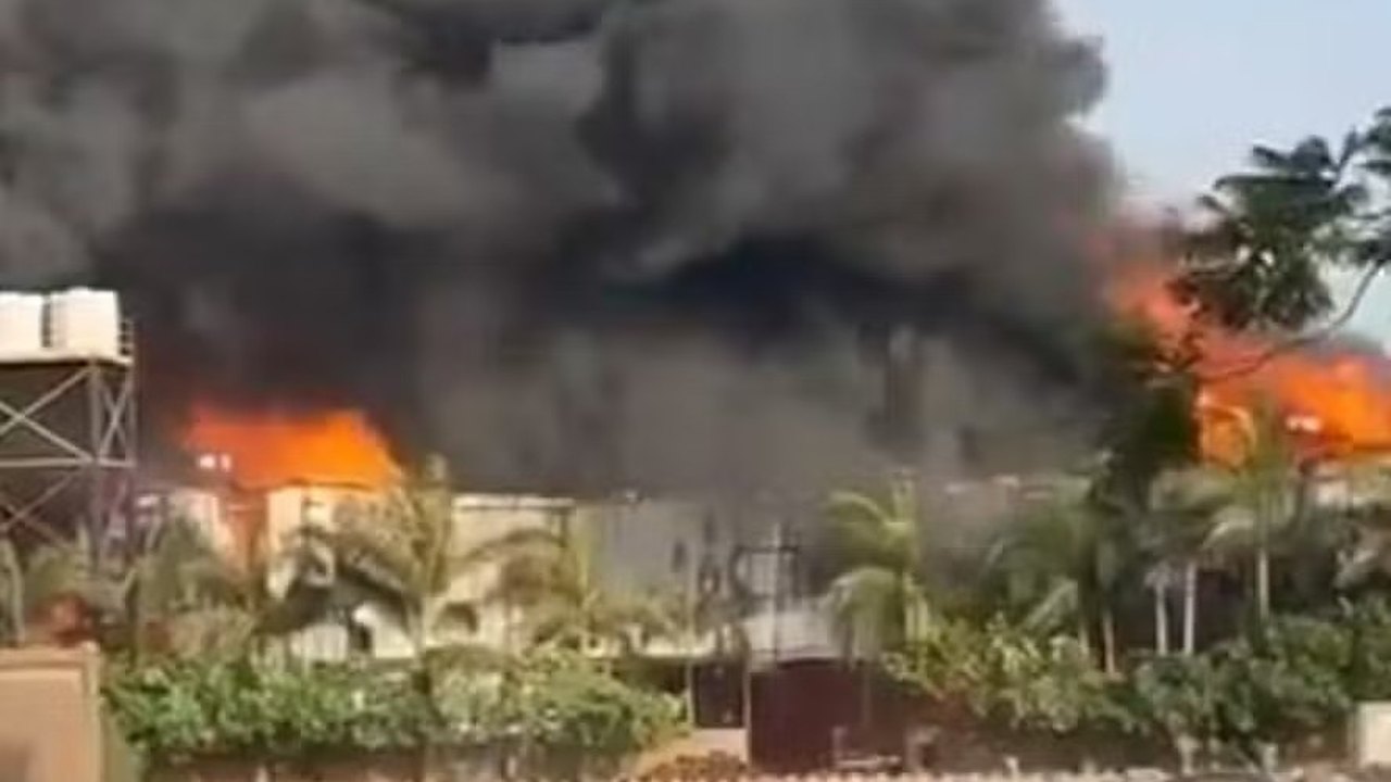 Ao menos 20 mortos, a maioria crianças, em incêndio em parque de diversões, na Índia