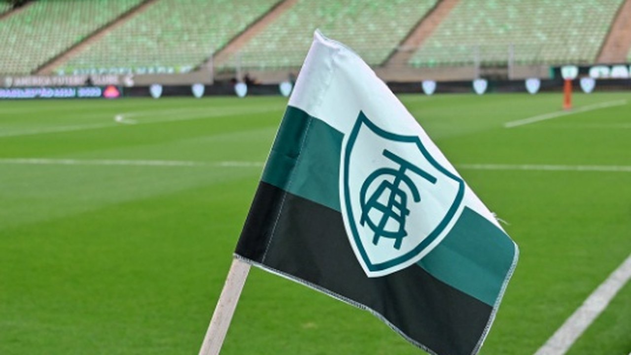 América rescinde com Everaldo após atacante trocar despedida do Brasileirão por férias nos EUA
